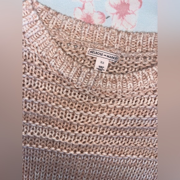 Women’s XS Melrose and Market Sweater- *NEVER WORN* - Picture 9 of 16